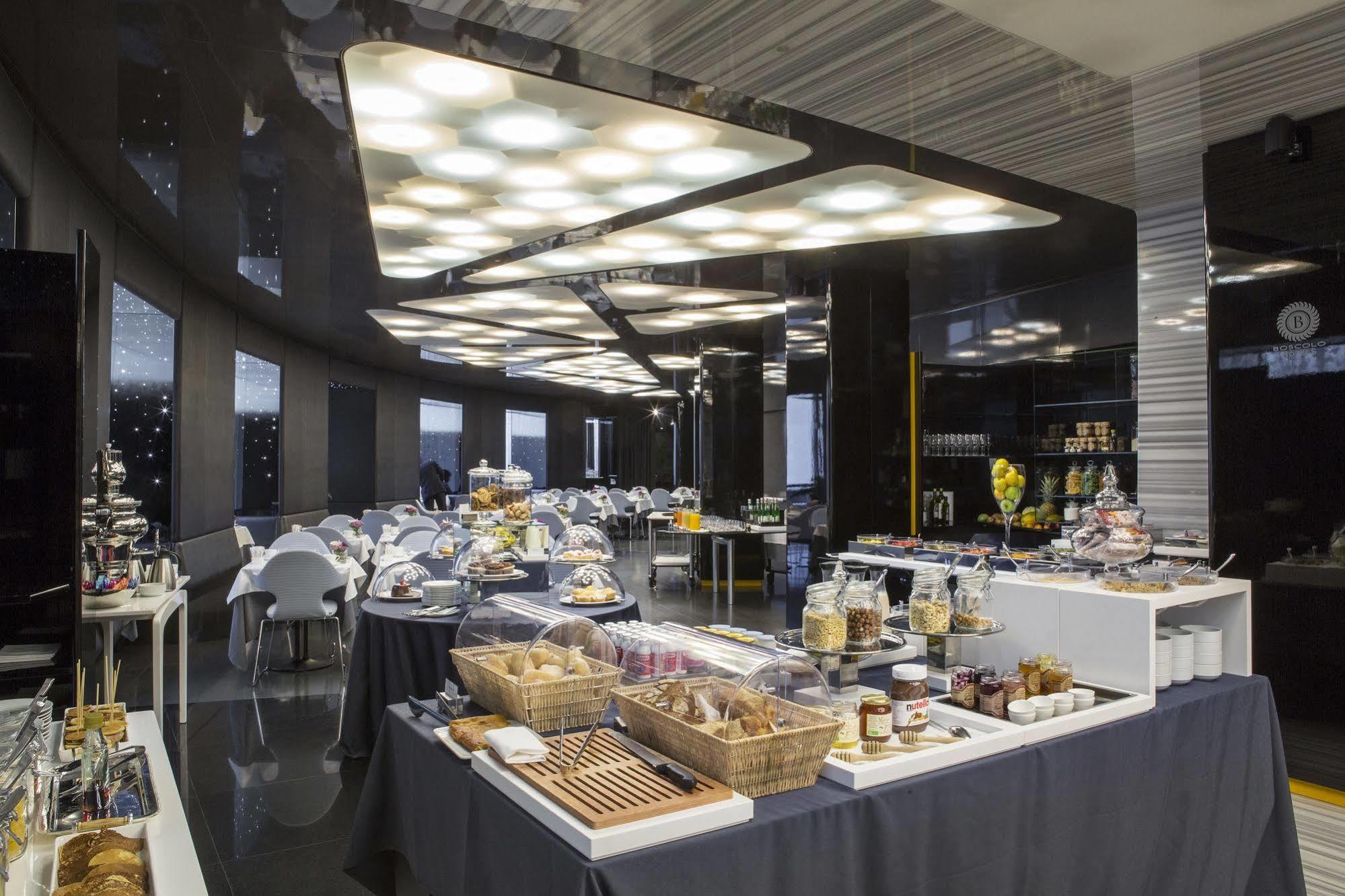 Palazzo Matteotti, The Dedica Anthology, Autograph Collection Hotel Milan Bagian luar foto The buffet at the lounge
