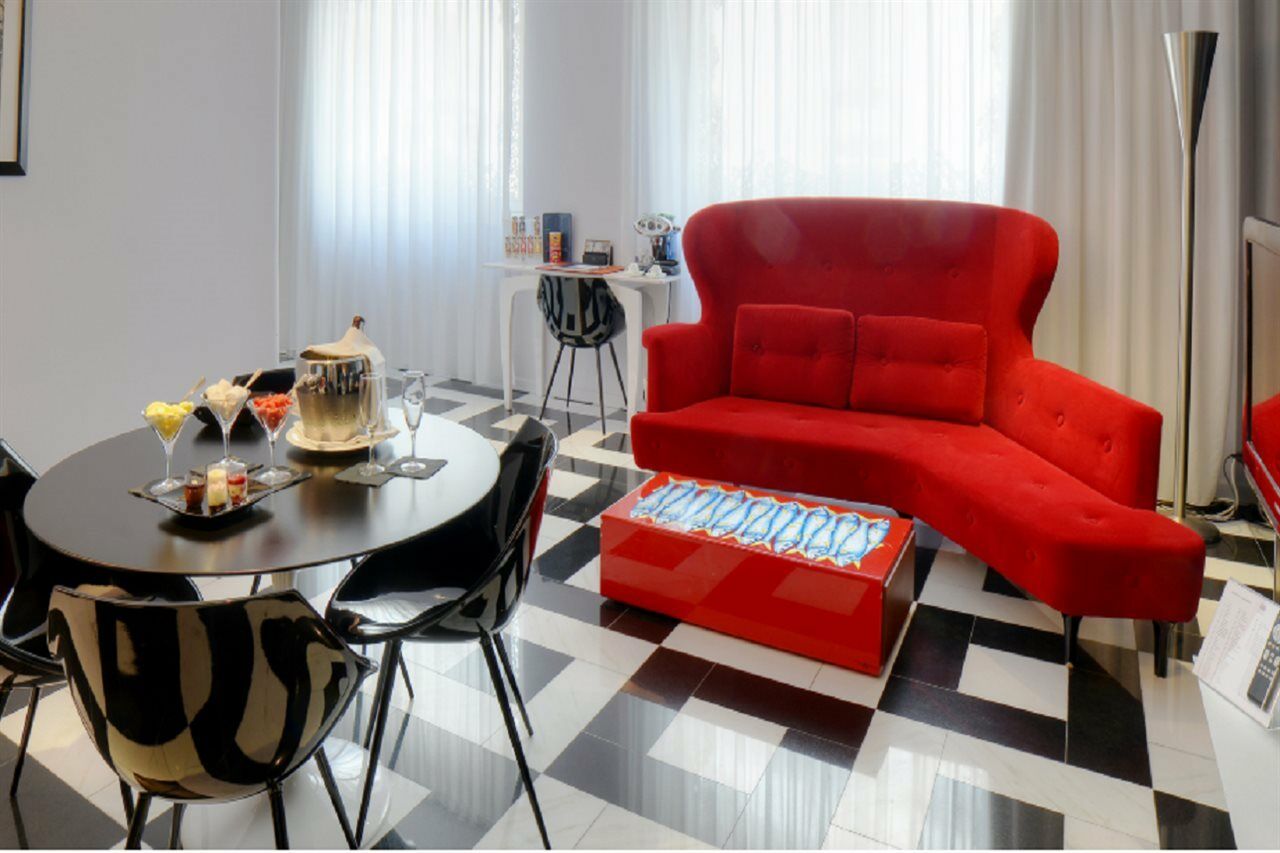 Palazzo Matteotti, The Dedica Anthology, Autograph Collection Hotel Milan Bagian luar foto A modern living room