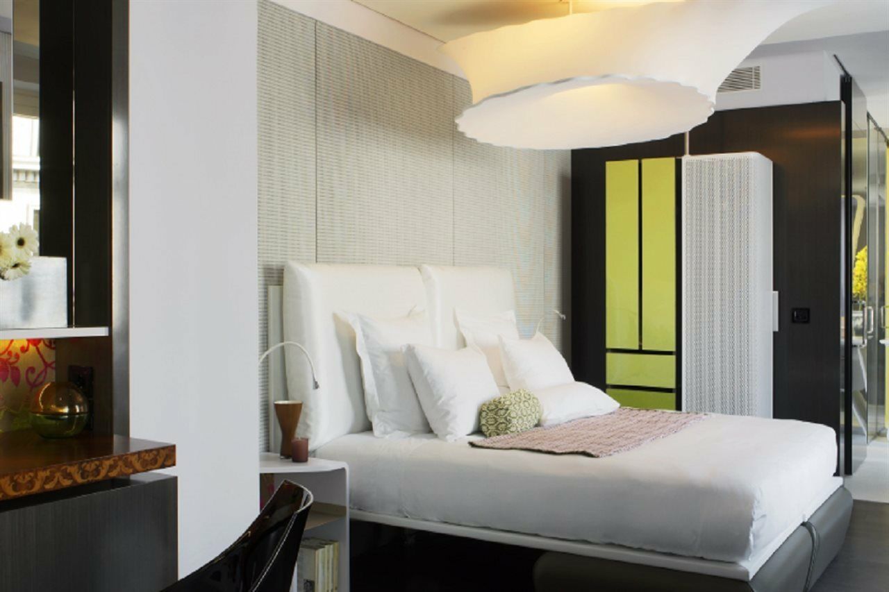 Palazzo Matteotti, The Dedica Anthology, Autograph Collection Hotel Milan Bagian luar foto A bedroom at the hotel